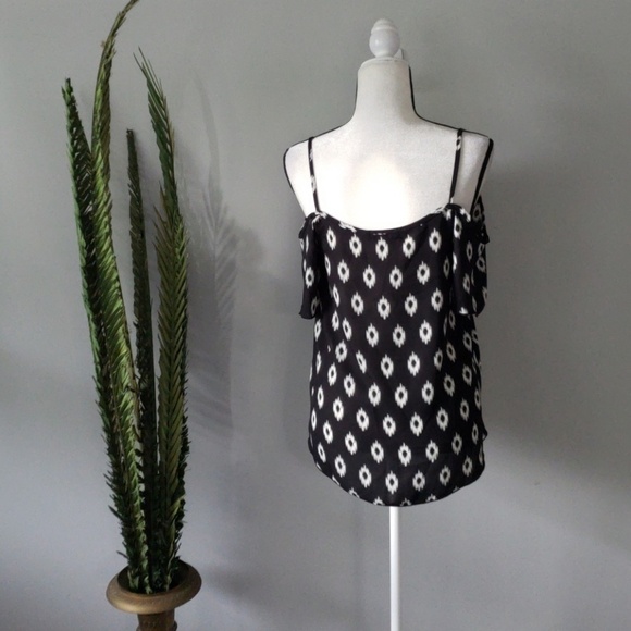 About A Girl black patterned cold shoulder tank - Picture 2 of 2